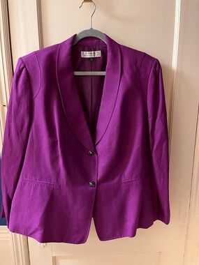 Tahari- Elegant Purple Women's Blazer Jacket- Size 18 W
